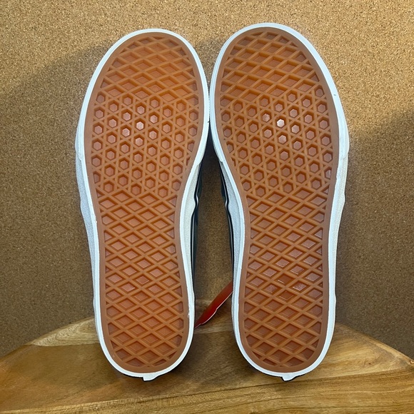 Vans
‘Atwood camo’
Rare** - Picture 6 of 10